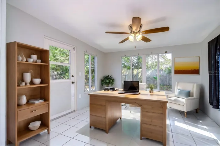 Flex Room virtually staged