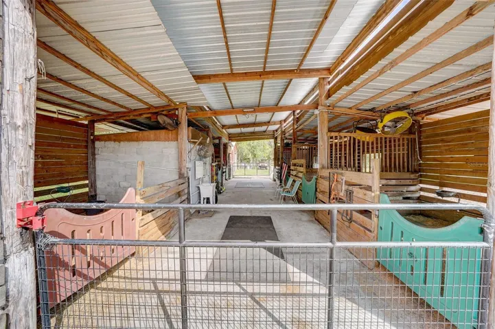 12' Breezeway