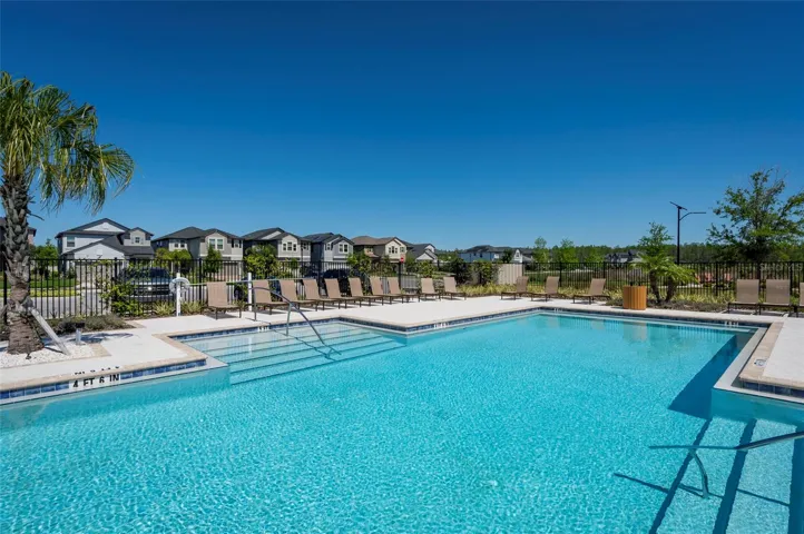 Community pool