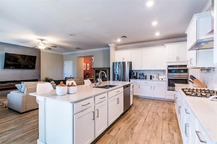 Supersized kitchen