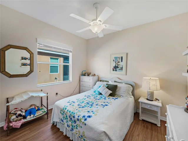 Guest bedroom