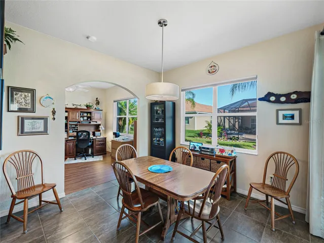 Breakfast nook