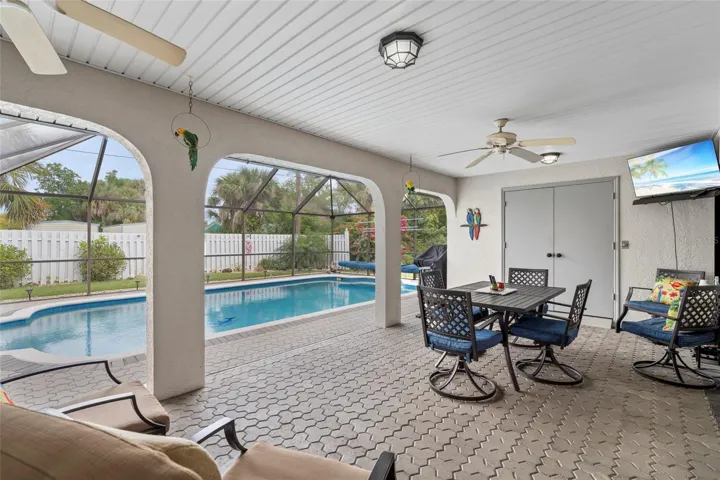 Large under truss lanai with storage closet!