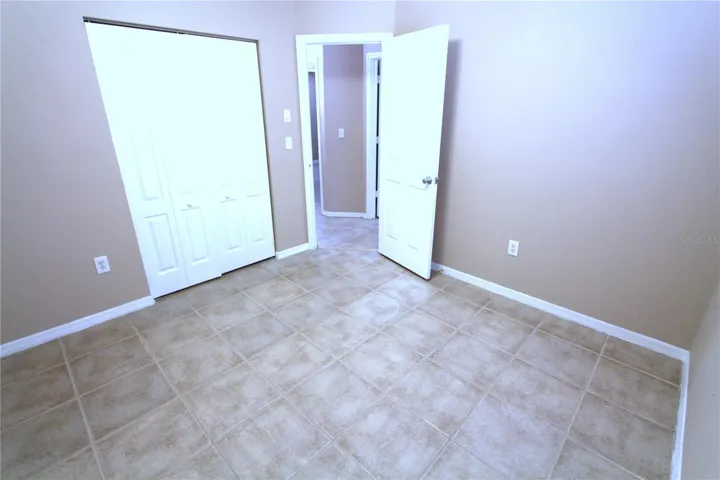 Bedroom 3 - view 2