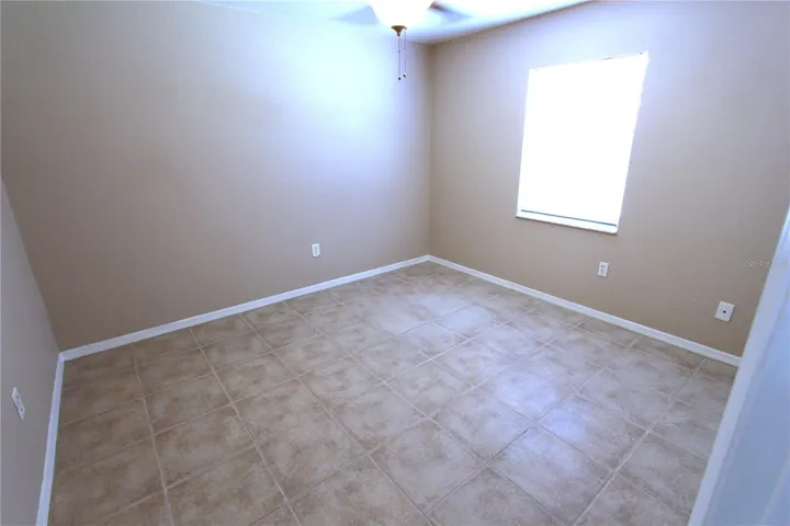 Bedroom 2 - view 1