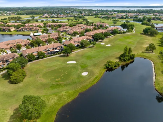 Bird View/Golf Course/Pond