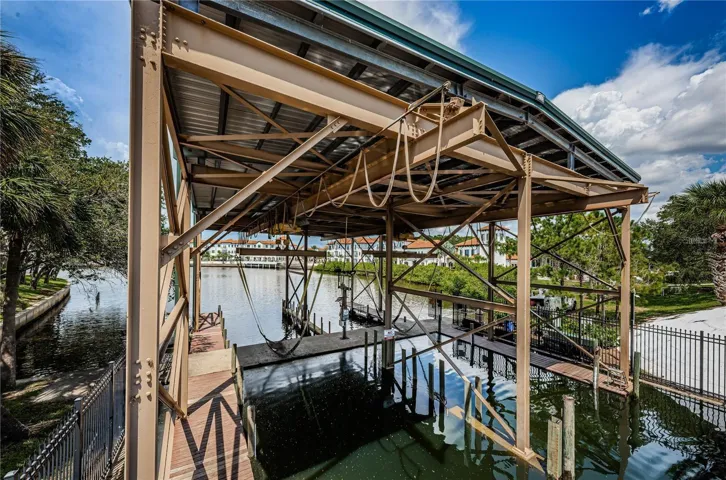 boat lift