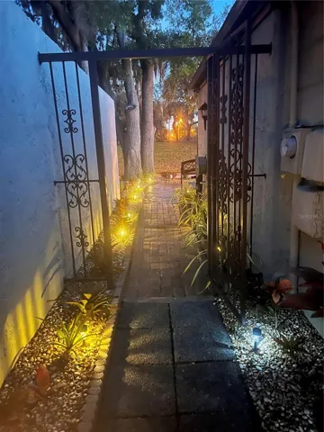Sidewalk to Street