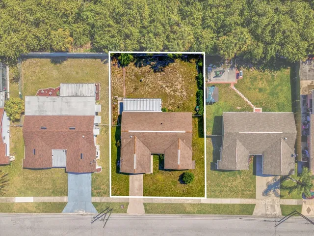 property boundaries are approximate
