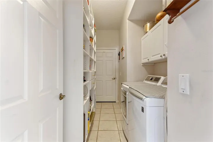 California Closets built-ins