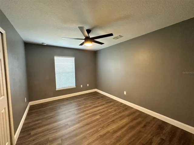 Guest bedroom 2