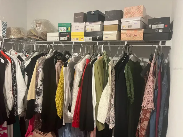 CLOSET