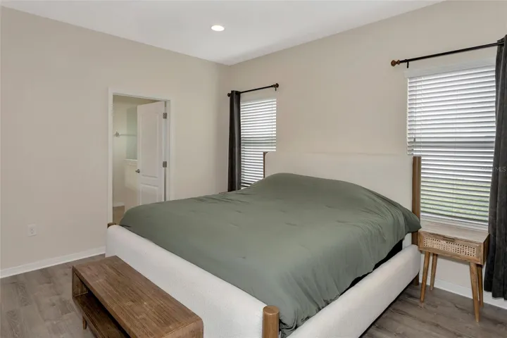 Primary bedoom