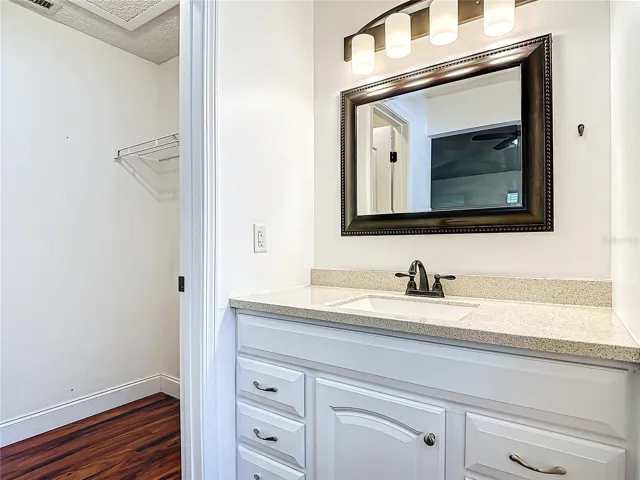 Primary En Suite