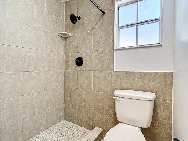 Primary En Suite
