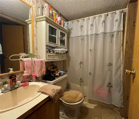 2nd Bathroom