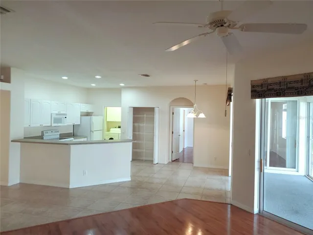Kitchen/Dining
