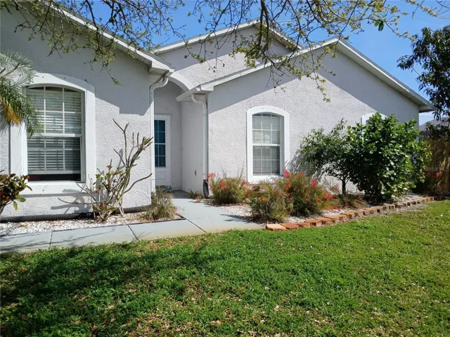 Beautiful home! Just listed! - No Deed Restrictions!! No Flood! Must see!!