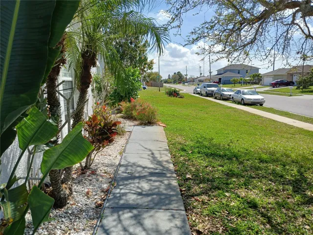 San Luis Road..note sidewalks!