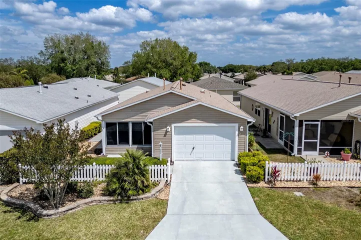 BOND PAID! TURNKEY! 2 bed 2 bath Colony Patio Villa in the Village of Chatham.