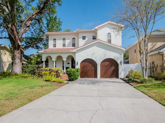 Welcome to 3311 W. Corona Street!