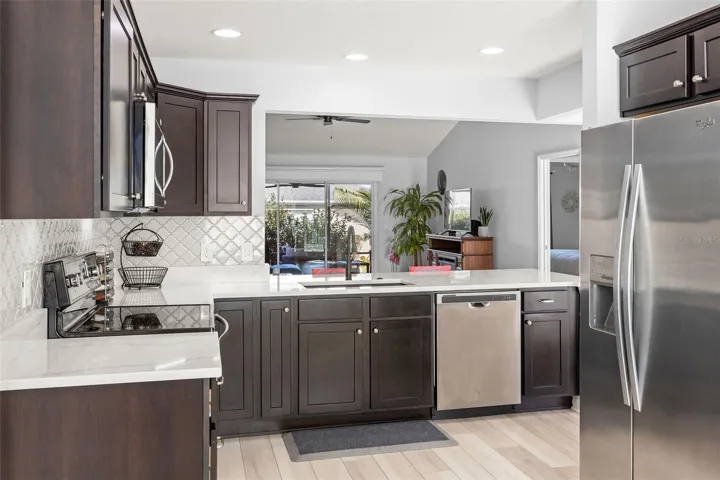 STAINLESS STEEL APPLIANCES
