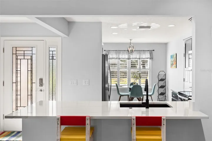QUARTZ COUNTERTOPS & OPEN FLOORPLAN