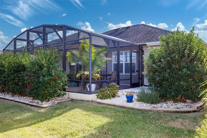 BBQ PAVER SPACE AND PRIVACY!