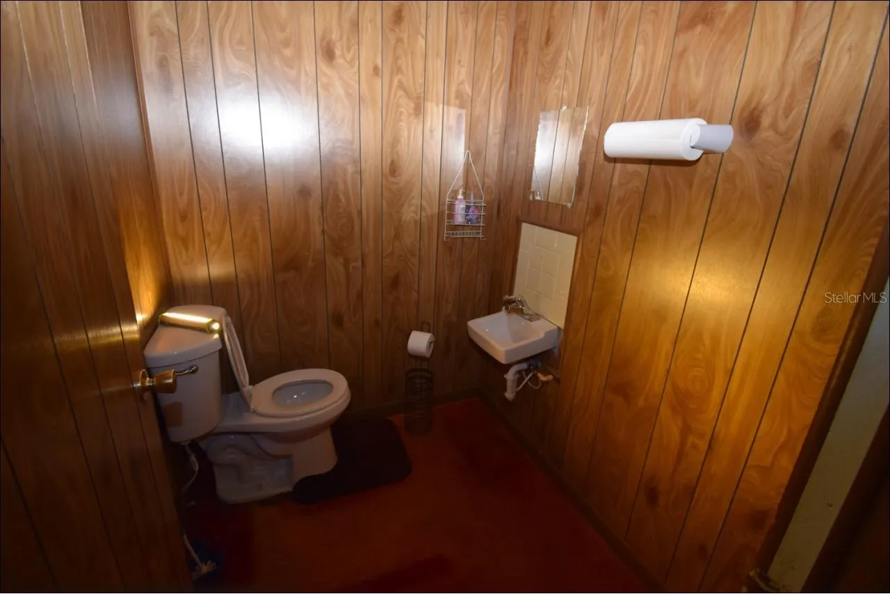 Toilet 3