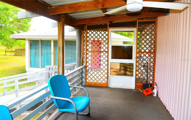 Main house screened back porch