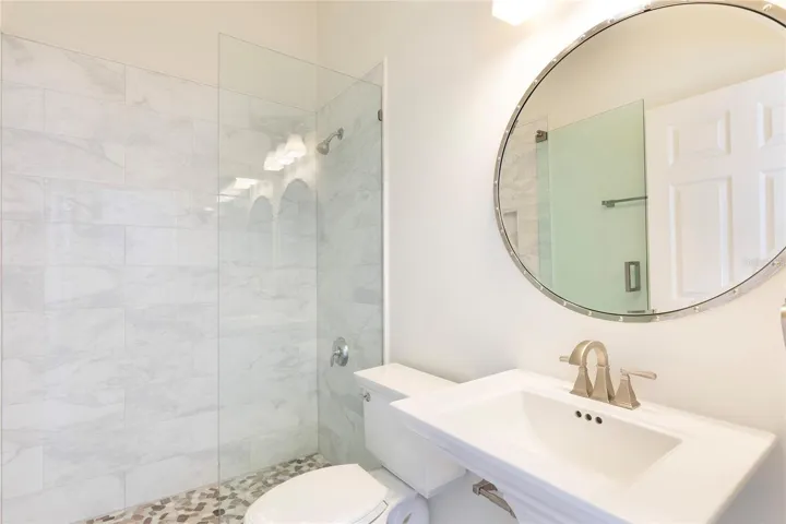 Bathroom 3 (downstairs)