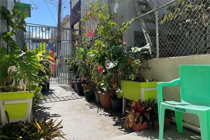 Unit 1B - Patio Terrace