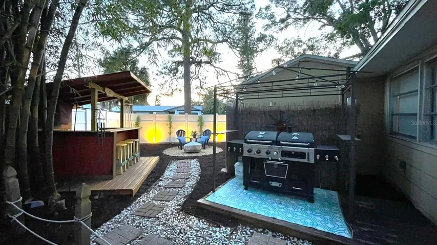 Get that peaceful, easy feeling as you relax and end your day in your retreat area