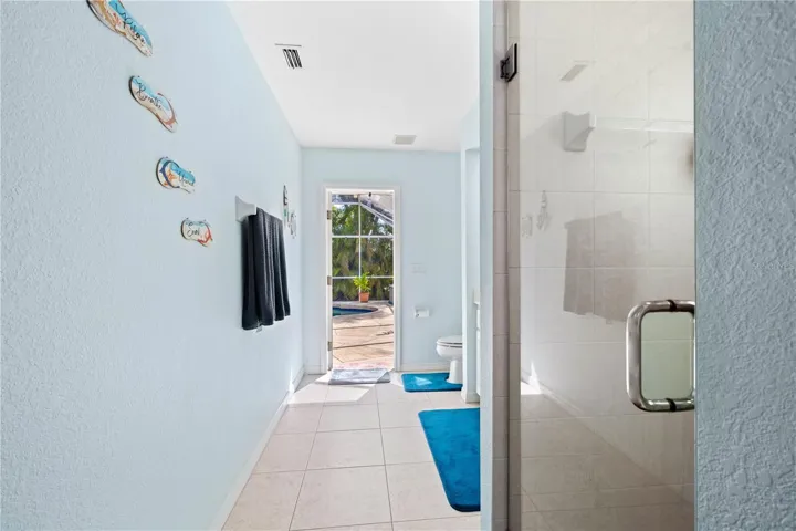 Owners Suite Bath w/ Shower and Pool Access