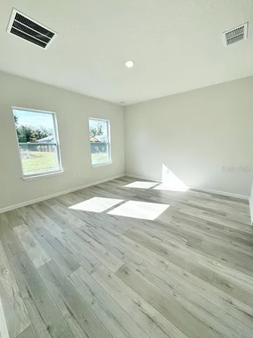MODEL HOME