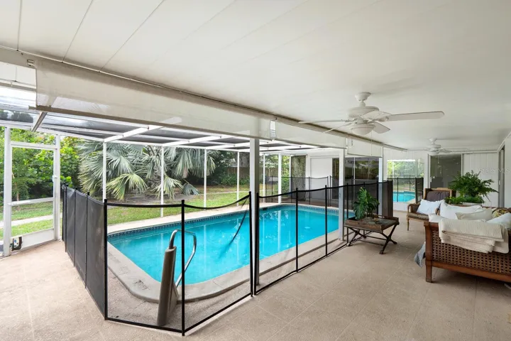 Caged Pool w/ Childproof Fence