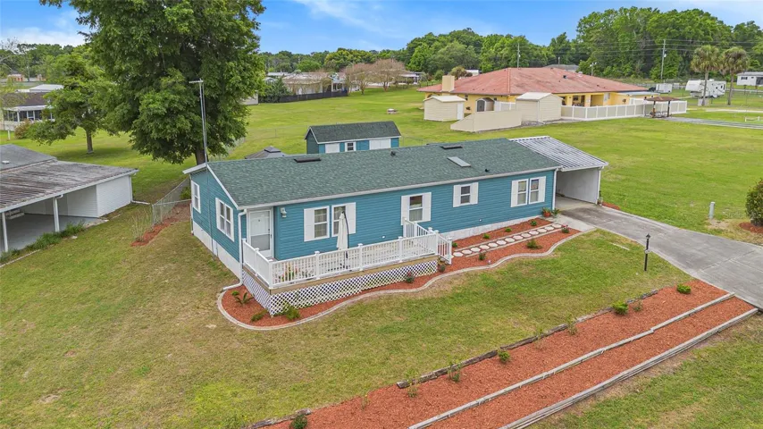 clubhouse and pool behind home