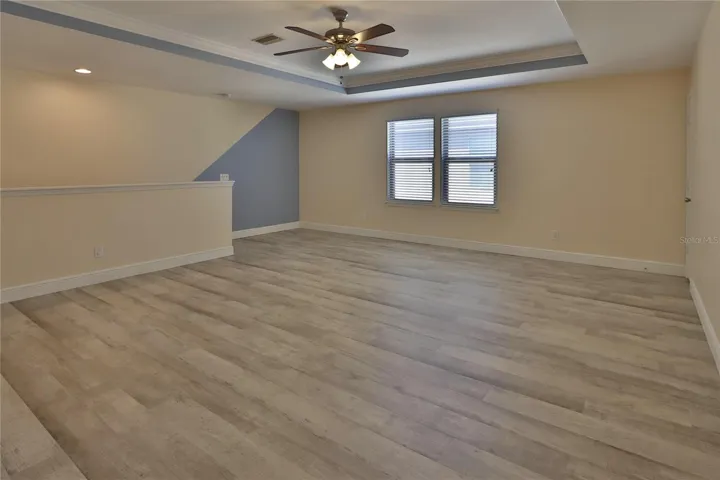 Huge LOFT/Bonus Room Upstairs.