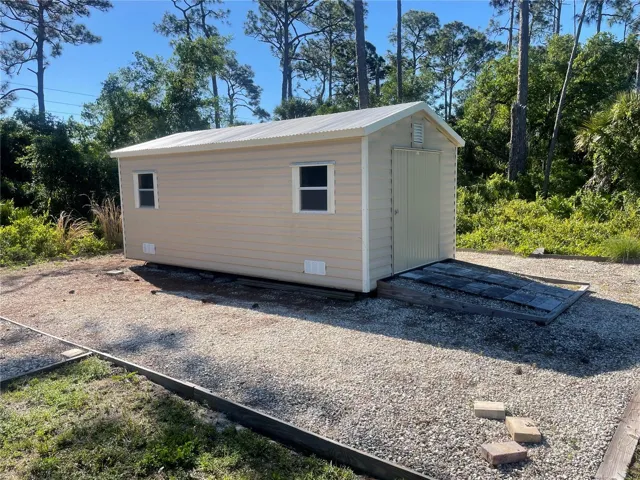 SHED 10 X 20