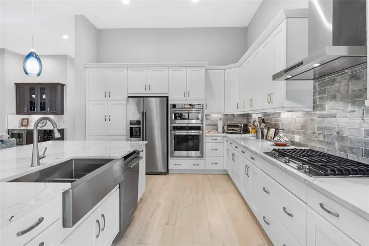 Spacious kitchen, deep double sink