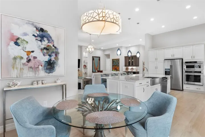 Breakfast nook