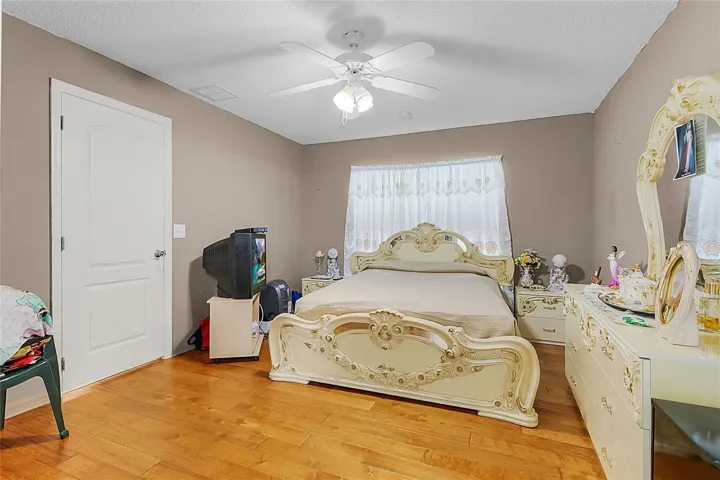 Large primary suite