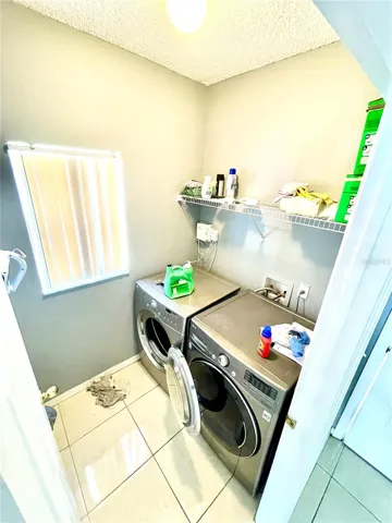 Laundry room 4