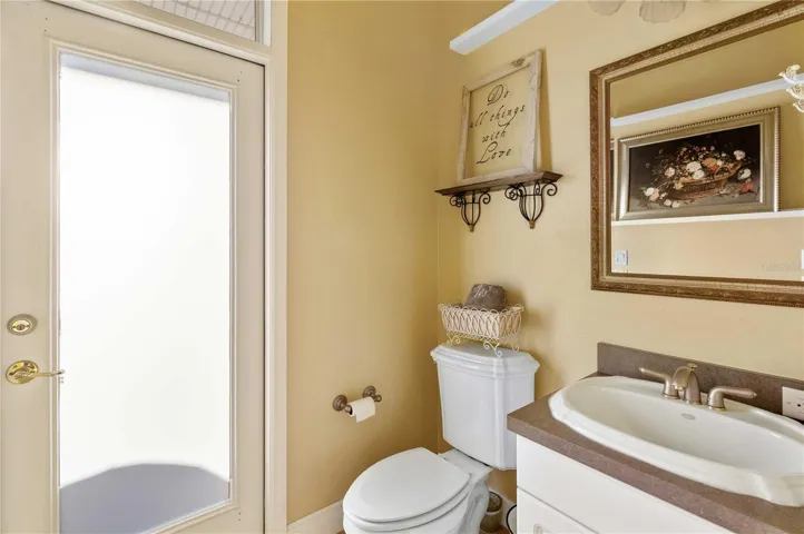 Half Bath/Pool Bath