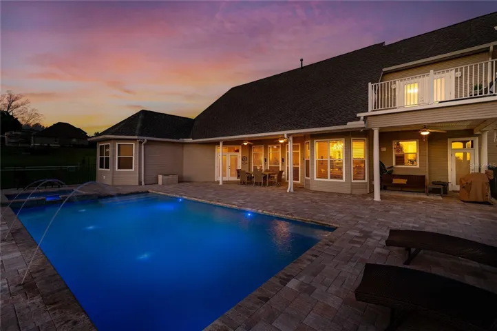 Large Pool and Jacuzzi