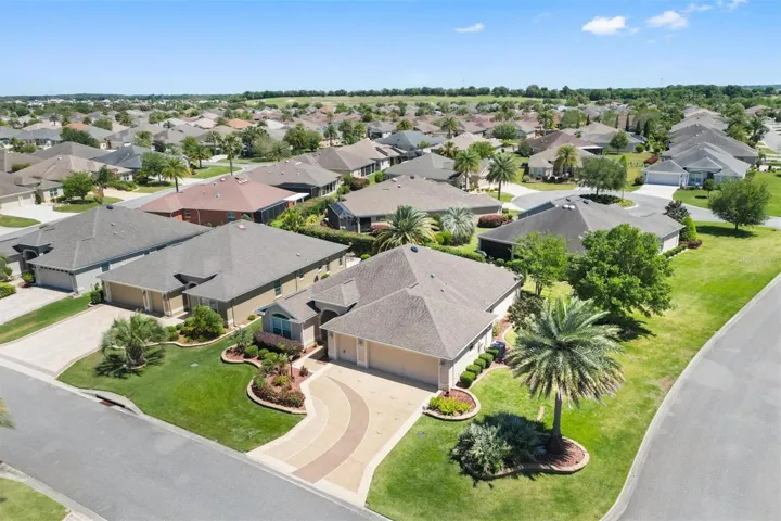 NICE CORNER LOT