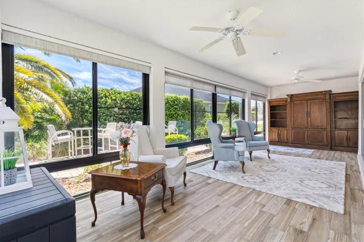 PRIVATE LANAI WITH LOADS OF ROOM