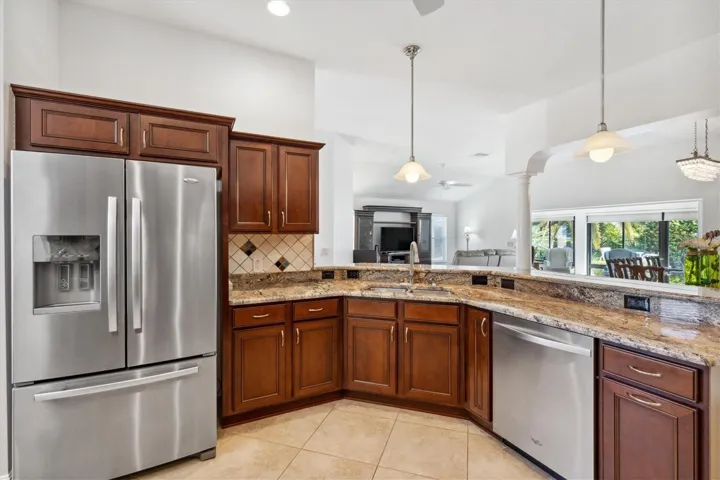 STAINLESS STEEL APPLIANCES