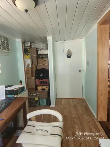 RM2 CLOSET