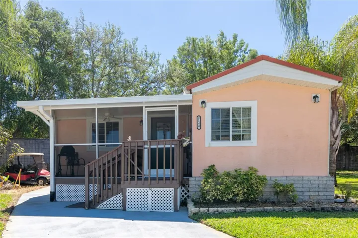 836 SF of CAREFREE LIVING